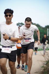 BIB: 8046, 8044, 190
                            <button type="button" onclick="openModal(18895642)" class="btn btn-primary btn-sm float-right btn-popup" data-toggle="modal" data-target=".modal-high-quality">
                        <i class="fas fa-shopping-cart"></i> Add to Cart
                    </button>
                                            <button type="button" onclick="isThisMe(18895642, true)" class="btn btn-success btn-sm float-right btn-popup btn-isme hidden" data-toggle="tooltip" data-placement="bottom" title="นี่คือรูปของคุณใช่ไหม คลิกที่นี่เพื่อเอาเข้าอัลบั้ม">
                        <i class="fas fa-plus"></i> Add to album
                    </button>
                    <button type="button" onclick="isThisMe(18895642, false)" class="btn btn-warning btn-sm float-right btn-popup btn-isnotme hidden">
                        <i class="fas fa-ban"></i> Remove from album
                    </button>